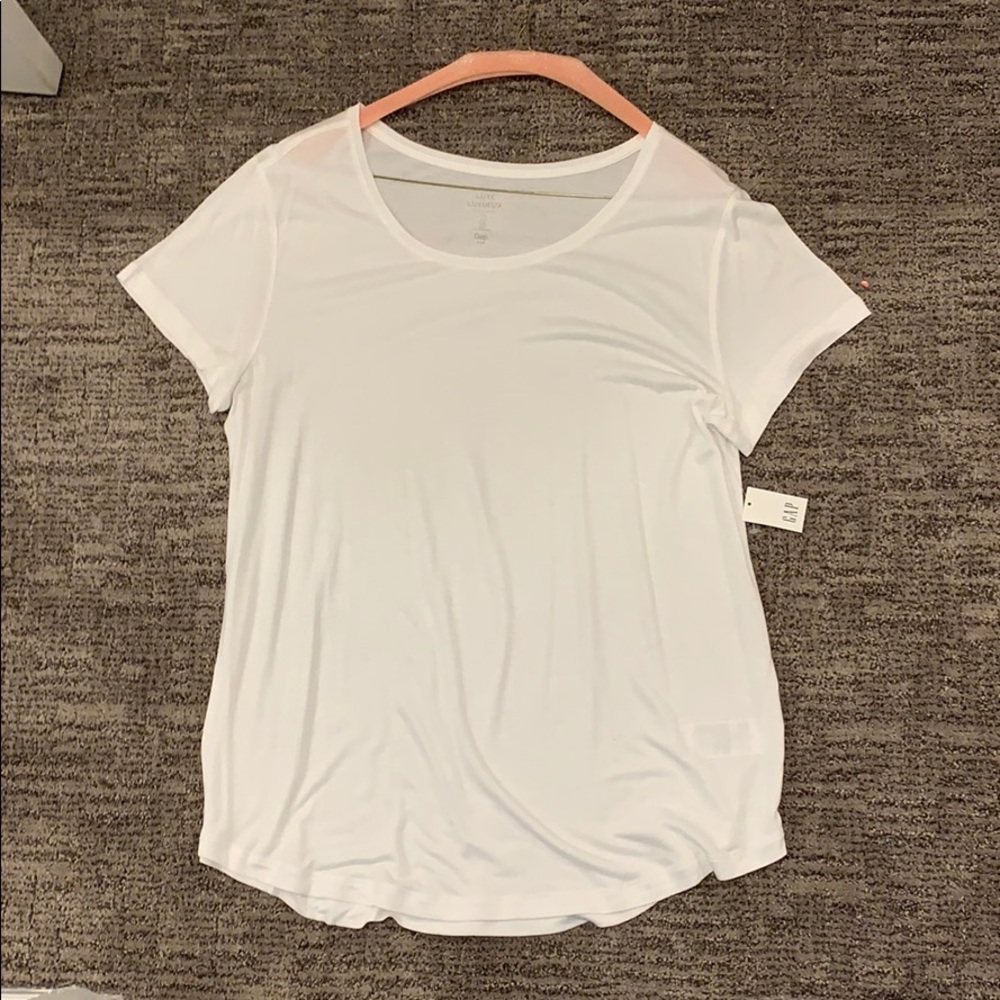 New with tag L GAP luxe white tee